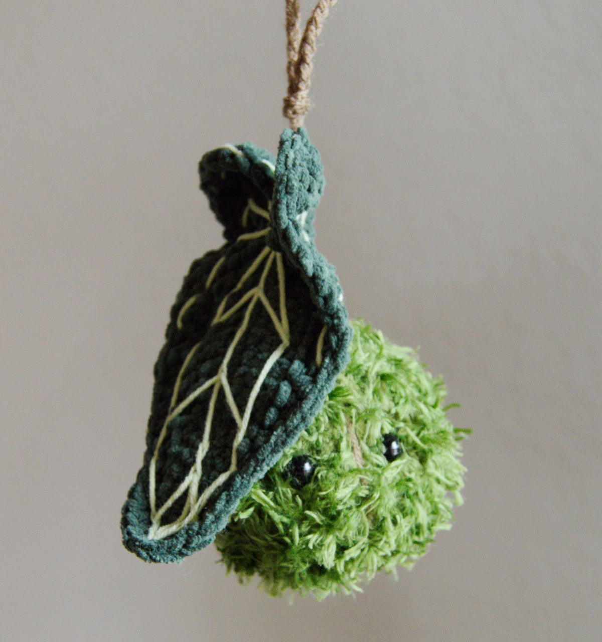 Crocheted hanging Anthurium Plushie Bag Charm: Botanical Kokedama car mirror charm
